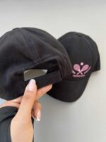 کلاه تنیسی پشت چسبی