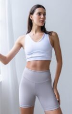 نیم تنه زنانه سفید با برند لیسمینا